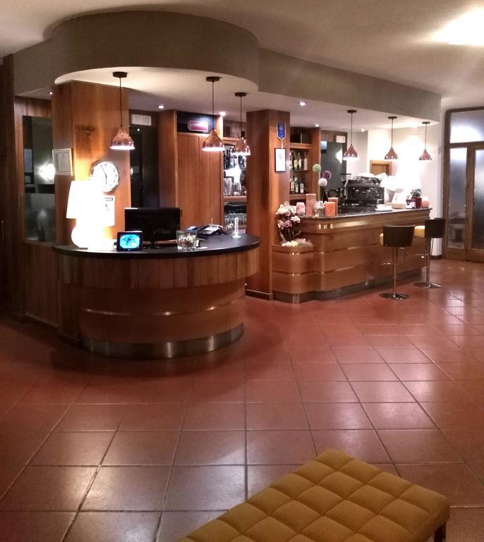 Hotel Toscana Фильине-Вальдарно Экстерьер фото